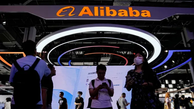 Alibaba’s Cloud Revolution: Management Shake-Up Sparks Intrigue After Shocking IPO Decision