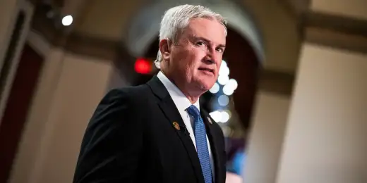 Democrats Seize Opportunity in Explosive Revelation on James Comer’s Family Deals – Exclusive Inside Scoop!