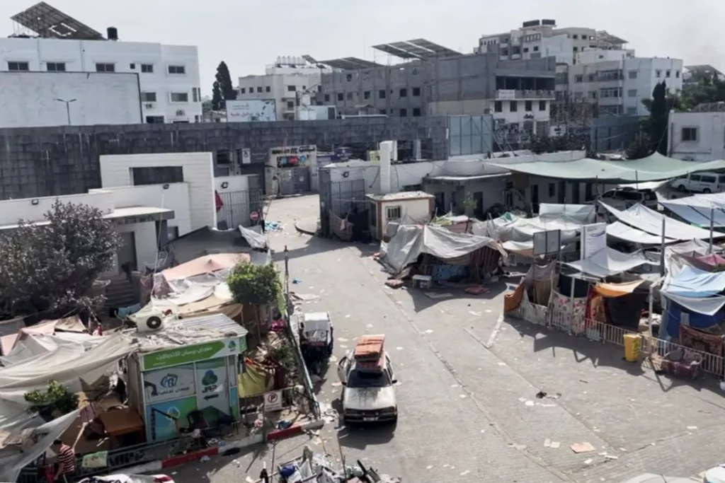 Miracle Amidst the Chaos: Dramatic Evacuation of 31 Fragile Lives from Gaza’s Main Hospital Sparks Hope in the Midst of Conflict
