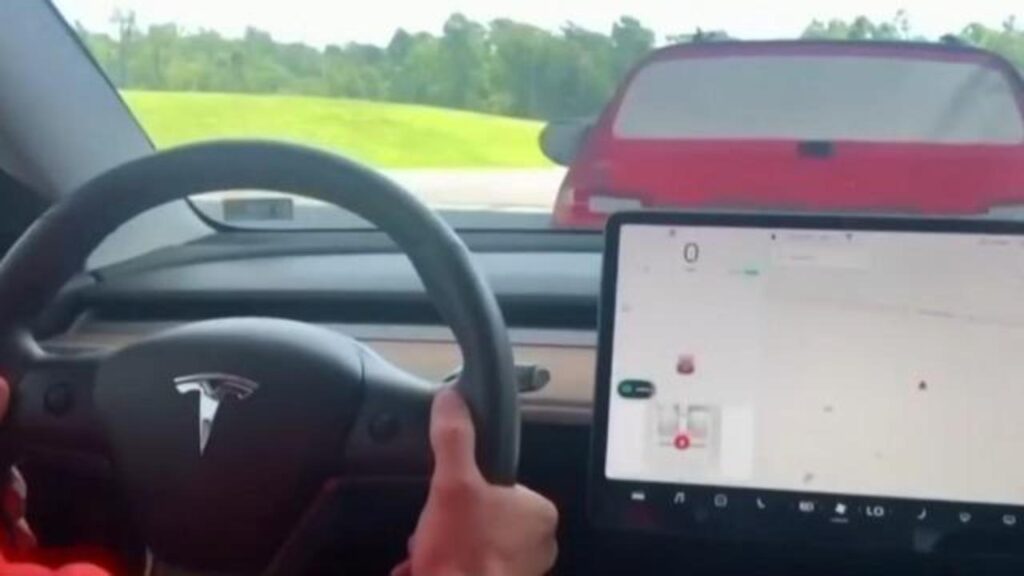 Tesla’s Shocking Recall: 2 Million Vehicles Called Back Over Autopilot Safety Glitch – What You Need to Know!